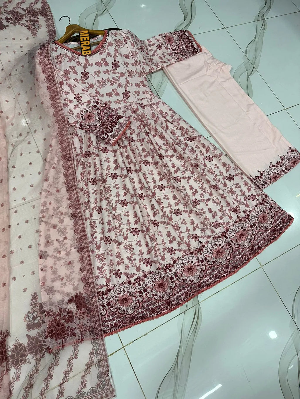 Pink Arabic Lawn Printed 3-Piece Stitched Maxi Suit | Lace Work Neck & Sleeves | Summer Collection by Khaas Kapra