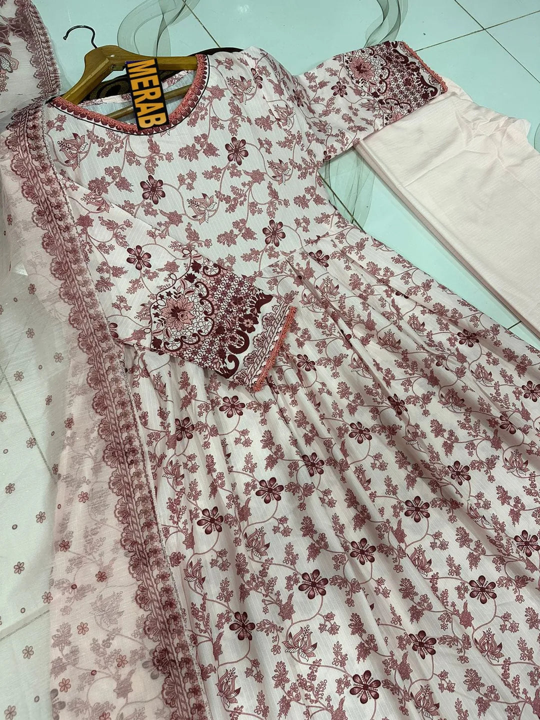 Pink Arabic Lawn Printed 3-Piece Stitched Maxi Suit | Lace Work Neck & Sleeves | Summer Collection by Khaas Kapra
